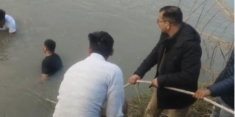 औरैया हादसा, यूपी सड़क दुर्घटना, नहर में गिरी कार, Auraiya Accident News, Uttar Pradesh Road Accident, औरैया न्यूज़, यूपी ब्रेकिंग न्यूज़