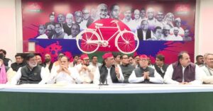 उत्तर प्रदेश राजनीति

राजकुमार पाल सपा में शामिल

अपना दल गुट सपा

सपा में नेता शामिल

उत्तर प्रदेश चुनाव 2026

नसीमुद्दीन सिद्दीकी सपा

अनीस अहमद सपा

सपा संगठन मजबूती

यूपी सियासत समाचार

प्रतापगढ़ विधायक राजनीति