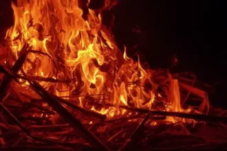 लखनऊ आग, नाका आग घटना, पंजाबी टोला फायर, मीटर में आग, Lucknow fire news