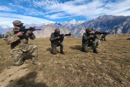 Israel Iran War, LPG Gas Shortage, West UP Gas News, गैस किल्लत, LPG Agency Queue, LPG Cylinder News