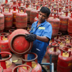 LPG Gas Crisis, दिल्ली गैस संकट, एलपीजी कीमत, LPG price India, Delhi political news