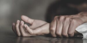 6 साल की पीड़िता, इलाज में देरी, स्वास्थ्य व्यवस्था, प्रशासनिक लापरवाही, महिला सुरक्षा