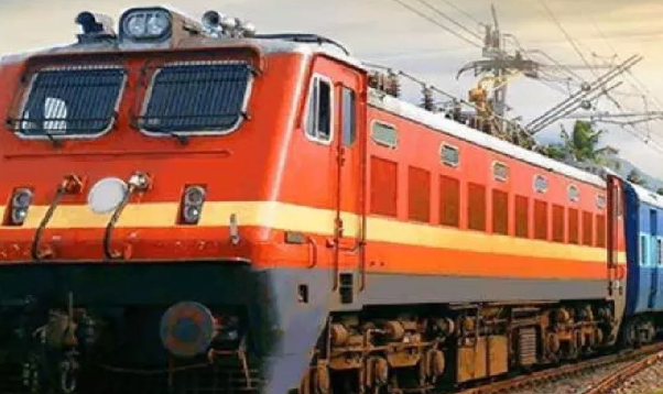 NCR ऑपरेशन मालामाल, रेलवे कबाड़ बिक्री 317 करोड़, बिना टिकट वसूली 148 करोड़, उत्तर मध्य रेलवे न्यूज, Indian Railways revenue