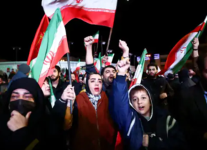 ईरान प्रदर्शन, सीजफायर के बाद विरोध, Iran Protest News, US Israel tension, अंतरराष्ट्रीय समाचार हिं