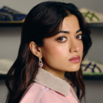 रश्मिका मंदाना एयरपोर्ट लुक, Rashmika Mandanna style, एयरपोर्ट फैशन, बॉलीवुड फैशन, सेलेब्रिटी लुक