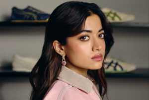 रश्मिका मंदाना एयरपोर्ट लुक, Rashmika Mandanna style, एयरपोर्ट फैशन, बॉलीवुड फैशन, सेलेब्रिटी लुक