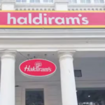 Haldiram expired sweets, Haldiram fine news, एक्सपायर्ड मिठाई मामला, उपभोक्ता फोरम फैसला, फूड सेफ्टी नियम यूपी