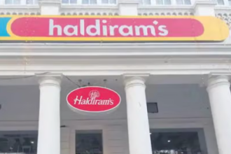 Haldiram expired sweets, Haldiram fine news, एक्सपायर्ड मिठाई मामला, उपभोक्ता फोरम फैसला, फूड सेफ्टी नियम यूपी