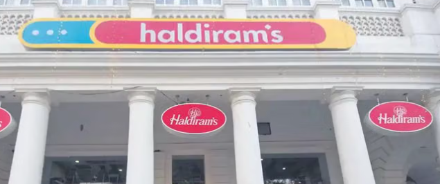 Haldiram expired sweets, Haldiram fine news, एक्सपायर्ड मिठाई मामला, उपभोक्ता फोरम फैसला, फूड सेफ्टी नियम यूपी