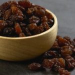 Munakka benefits, soaked munakka benefits, munakka for digestion, munakka for weight loss, munakka health benefits Hindi, dry fruits benefits, immunity booster foods, healthy morning routine