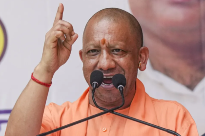 यूपी सरकार नया आदेश सांसद विधायक प्रोटोकॉल उत्तर प्रदेश शासनादेश सरकारी अफसर नियम यूपी मुख्य सचिव अफसरों को फोन उठाने का आदेश यूपी प्रशासनिक खबर विधायक सम्मान प्रोटोकॉल सरकारी कर्मचारी नियम उत्तर प्रदेश राजनीति