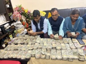  पटना ADM के ठिकानों पर निगरानी की छापेमारी