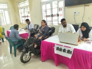 फर्रुखाबाद के नवाबगंज में स्वास्थ्य शिविर