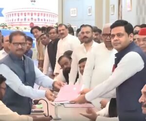 सपा ने धनराज नथवानी और राम गोपाल यादव को बनाया उम्मीदवार