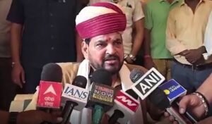 यूपी को 4 राज्यों में बांटने पर बृजभूषण का पलटवार