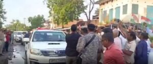 राहुल गांधी लखनऊ पहुंचे