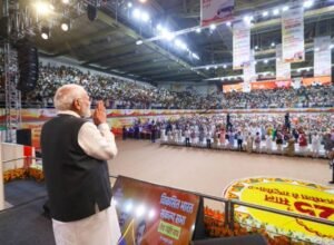 PM Modi के 25 साल पूरे