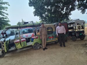 स्कूलों के बाहर परिवहन विभाग का एक्शन