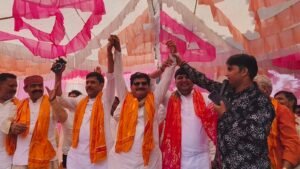 अयोध्या में आंगनबाड़ी केंद्र का उद्घाटन