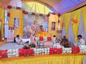 रायबरेली के मलिक मऊ चौबारा में श्रीमद्भागवत कथा शुरू