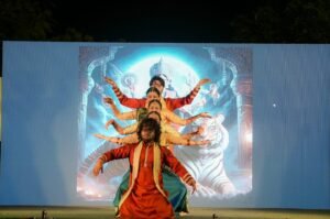 लखनऊ फन रिपब्लिक मॉल में रामायण मंचन और दिवाली वर्कशॉप
