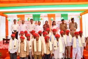 हापुड़ में ग्राम प्रहरी सम्मानित