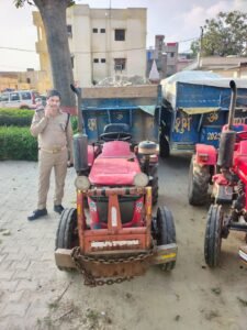 बदायूं में ओवरलोड वाहनों पर कार्रवाई