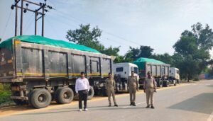 बदायूं में ओवरलोड वाहनों पर कार्रवाई