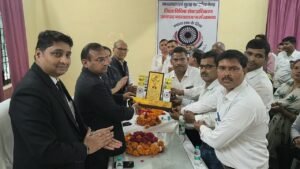 जिला विधिक सेवा प्राधिकरण की समीक्षा बैठक