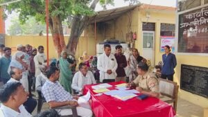 दुर्गा पूजा विसर्जन में युवतियों से मारपीट का आरोप