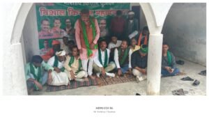 फर्रुखाबाद में किसानों का अनिश्चितकालीन धरना शुरू