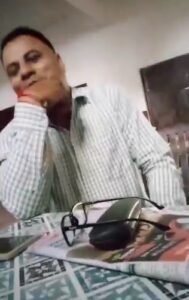 महिला स्टाफ से आपत्तिजनक बातचीत 