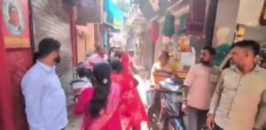 रिटायर्ड दारोगा पिता से मारपीट
