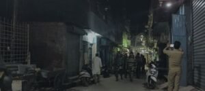 गलशहीद में देर रात पुलिस का फ्लैग मार्च