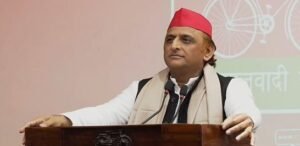 अखिलेश का ब्रजेश पाठक पर तंज