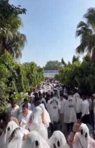 IYC का अनोखा प्रदर्शन: