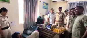 पटना जंक्शन पर 3 महिला शराब तस्कर गिरफ्तार